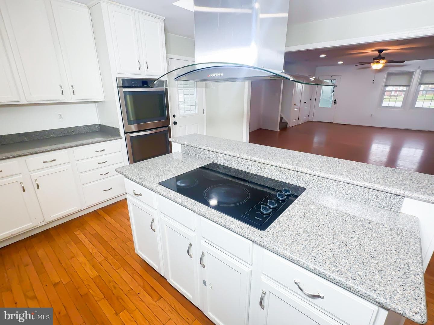 2204 Holly Oak Court photo 4