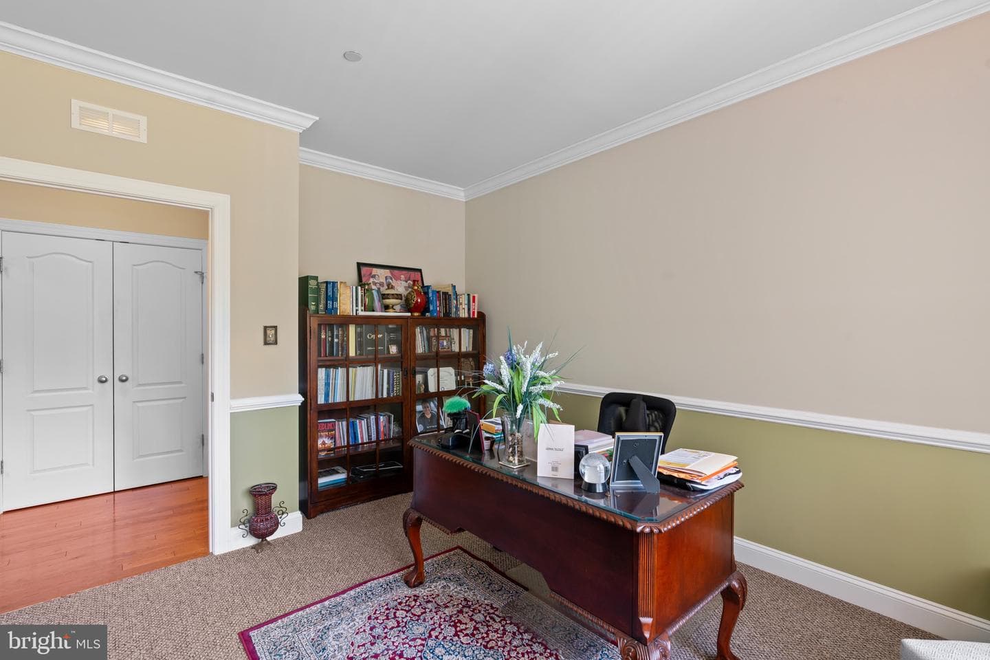 4479 Coachmans Path Court photo 18
