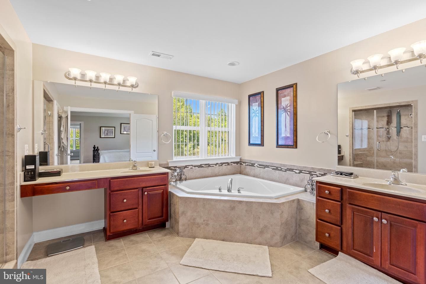 4479 Coachmans Path Court photo 28