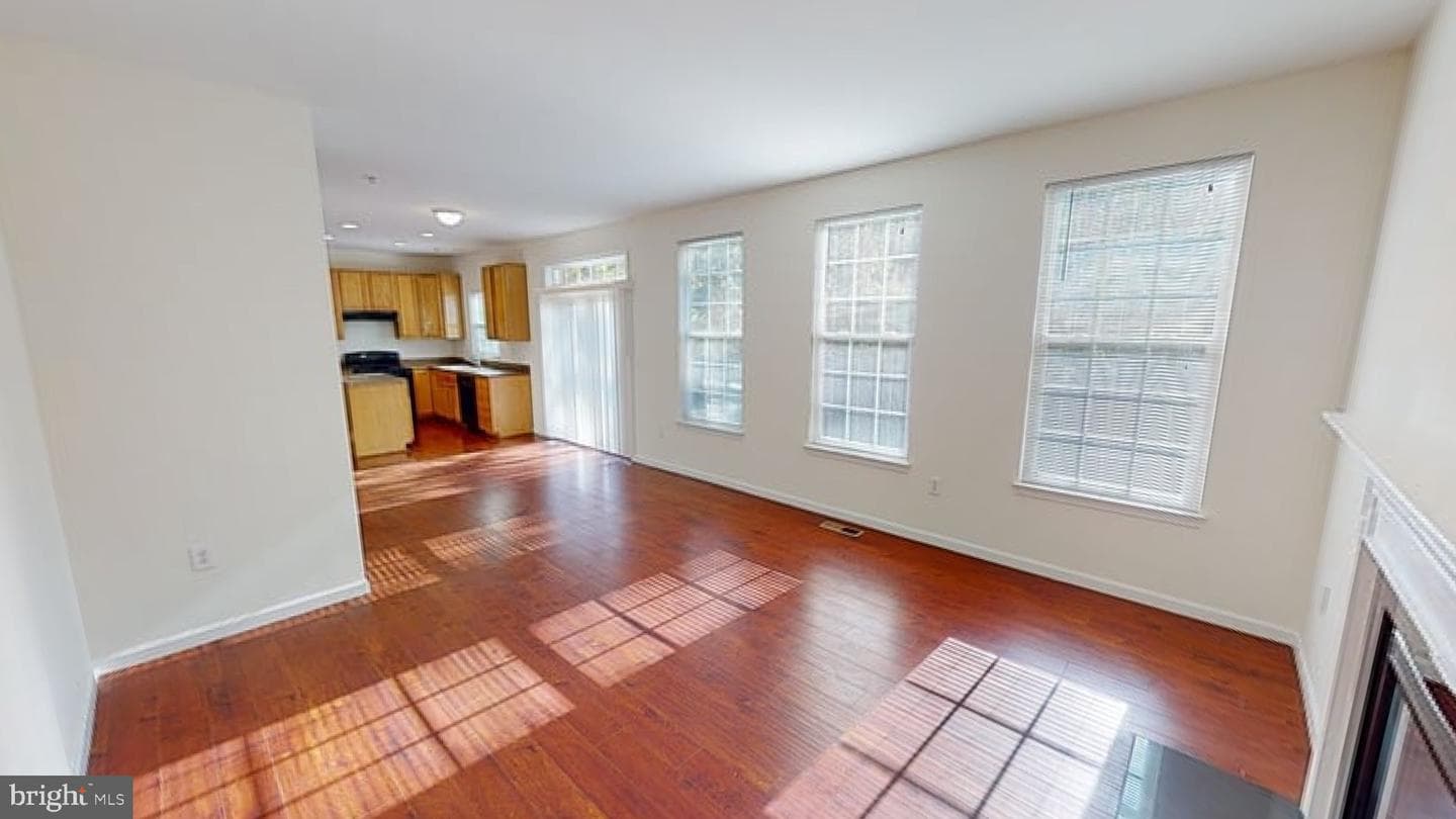 10750 Sourwood Avenue photo 30