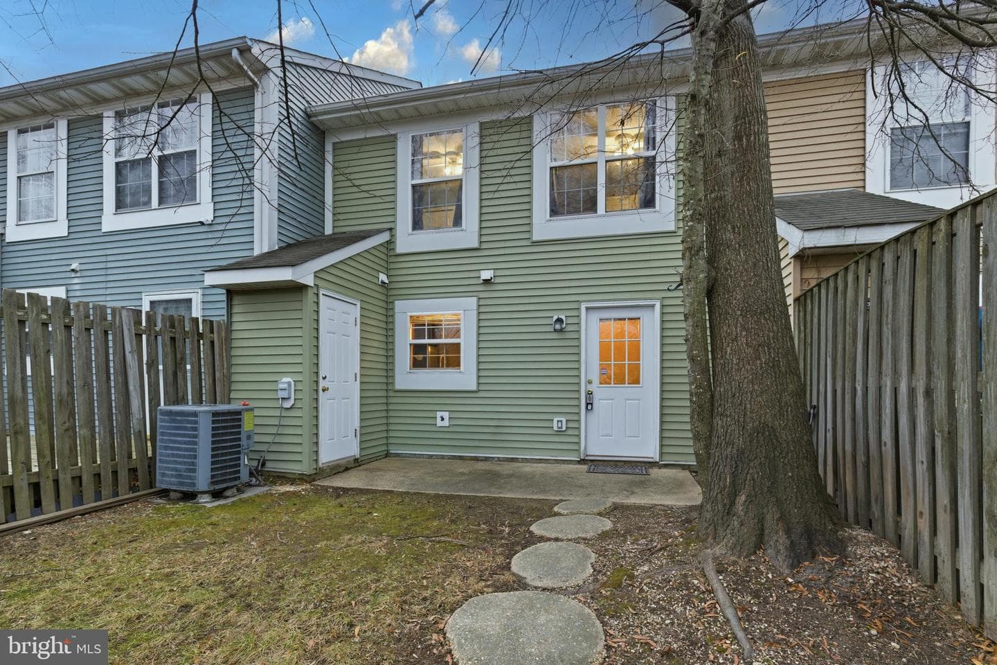 4044 Bluebird Drive photo 4