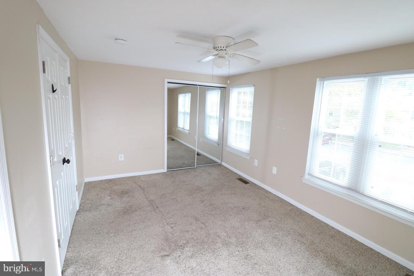 3729 Kempsford Field Place photo 8