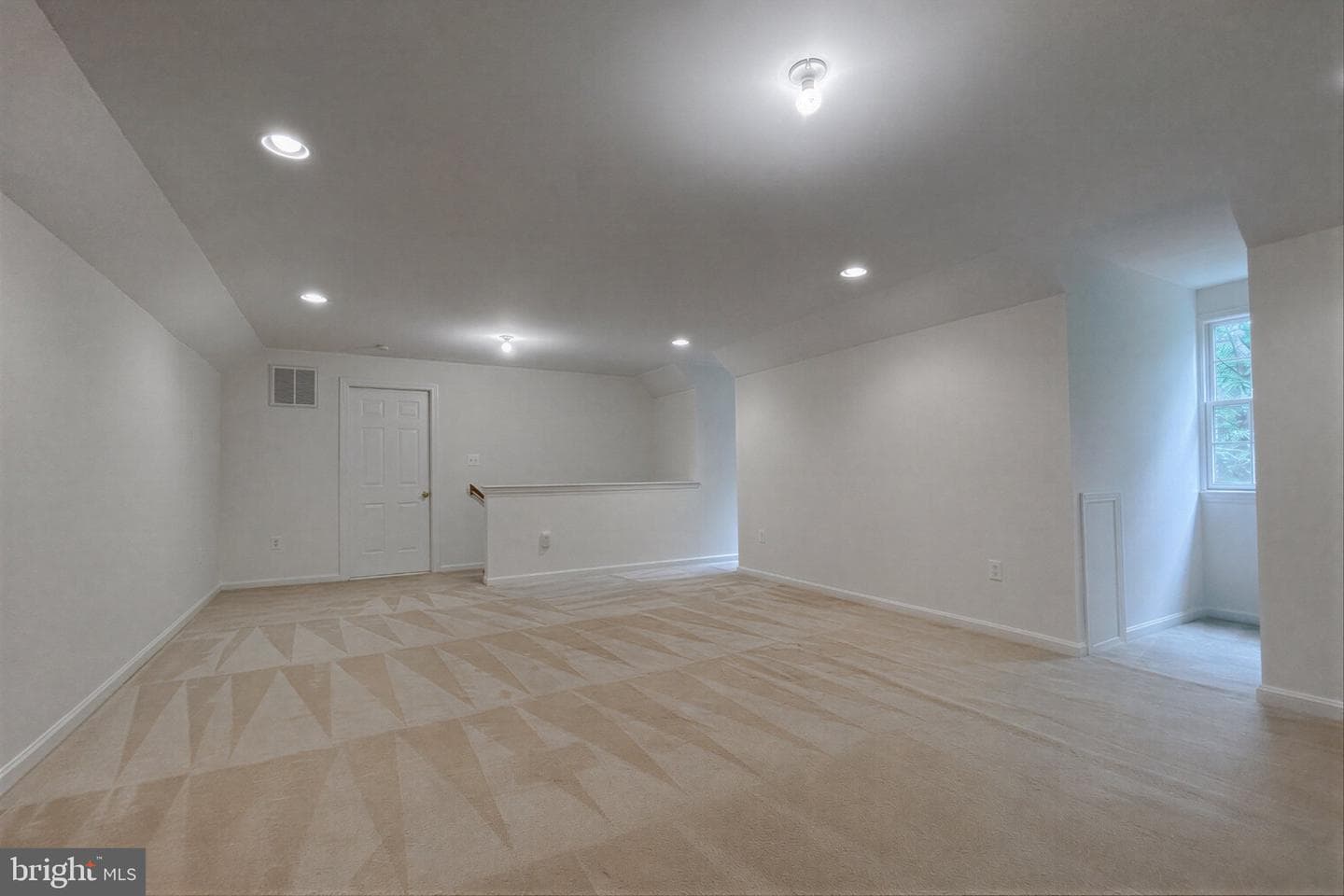 9275 Crescent Lane photo 97