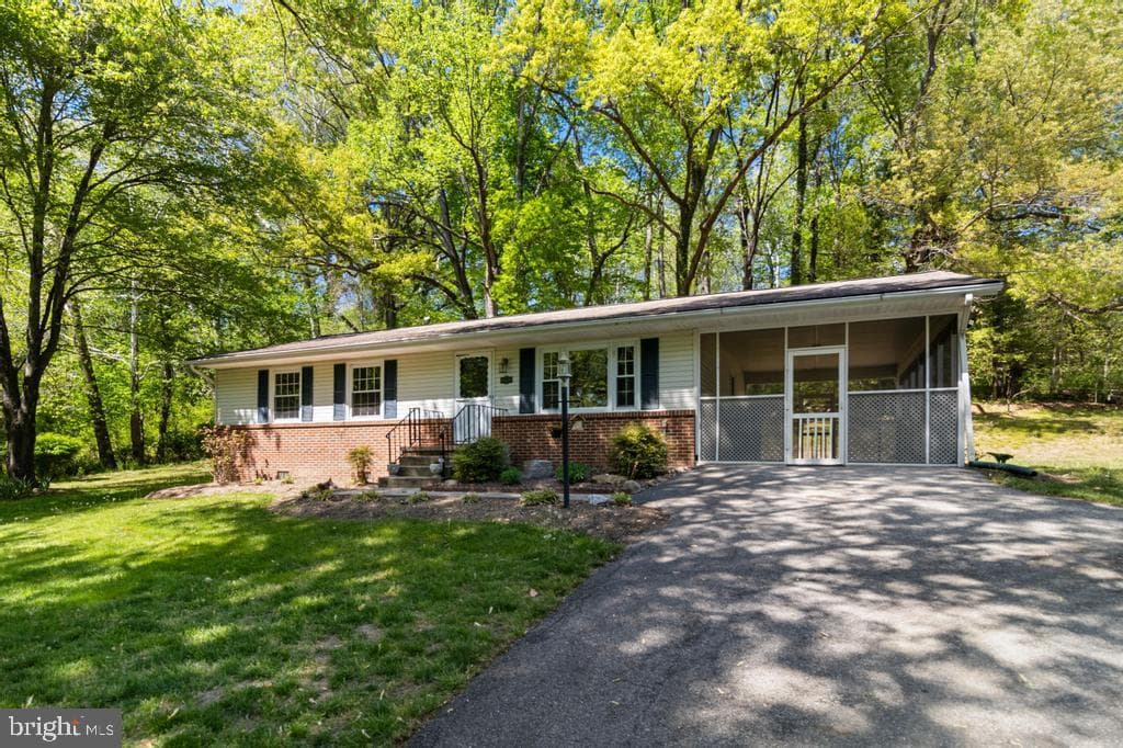 10258 Springhill Newtown Road photo 2