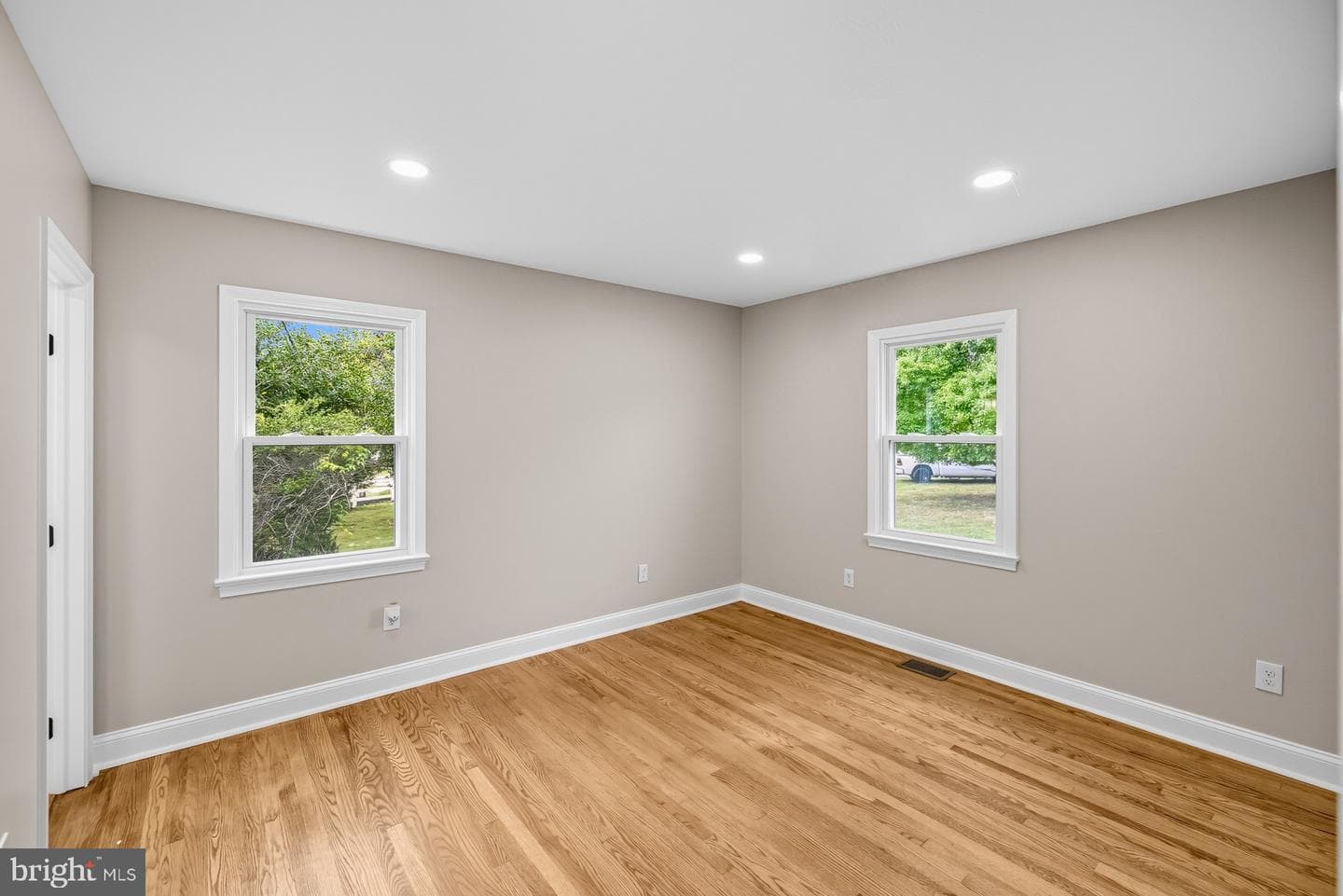 310 Spruce Street photo 22