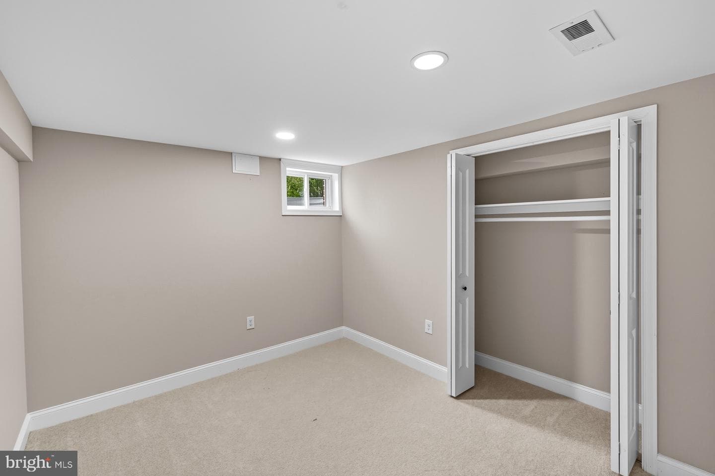 310 Spruce Street photo 35
