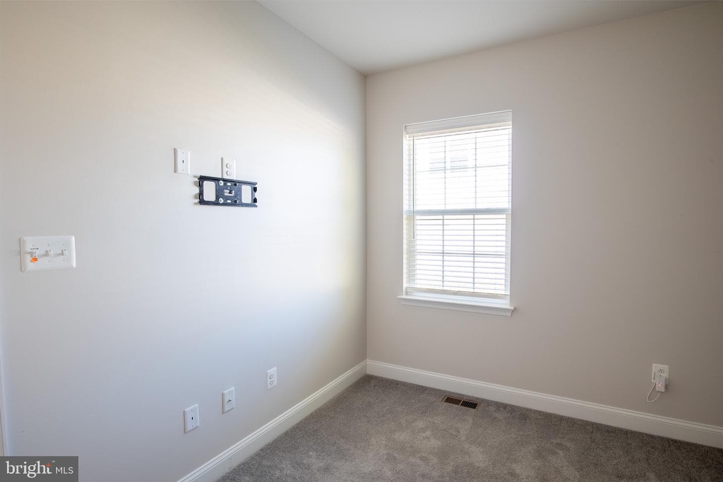 4550 Shakespeare Circle photo 14