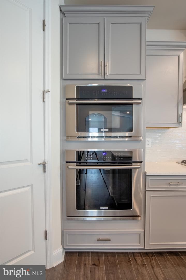 4550 Shakespeare Circle photo 38