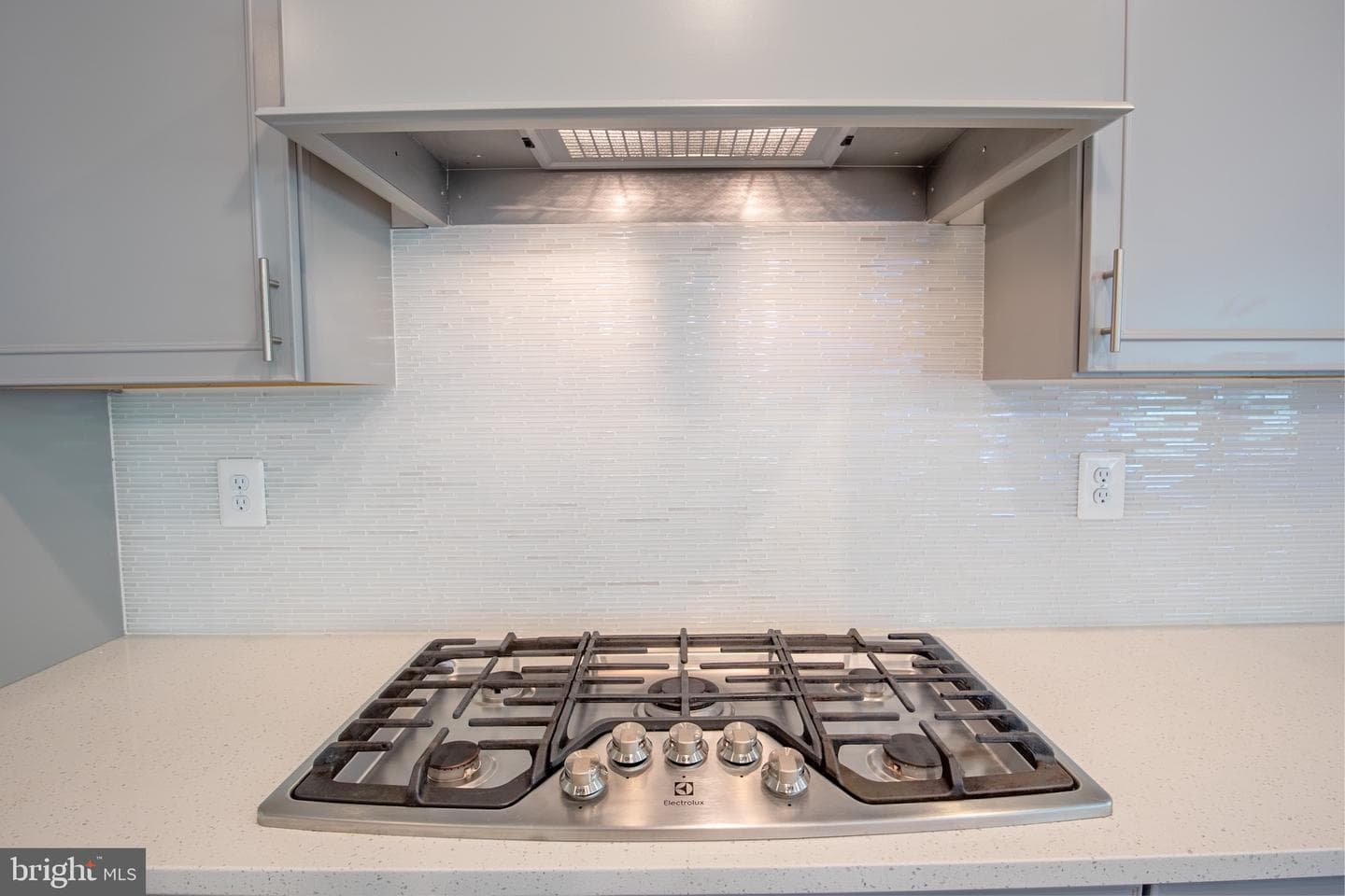 4550 Shakespeare Circle photo 40