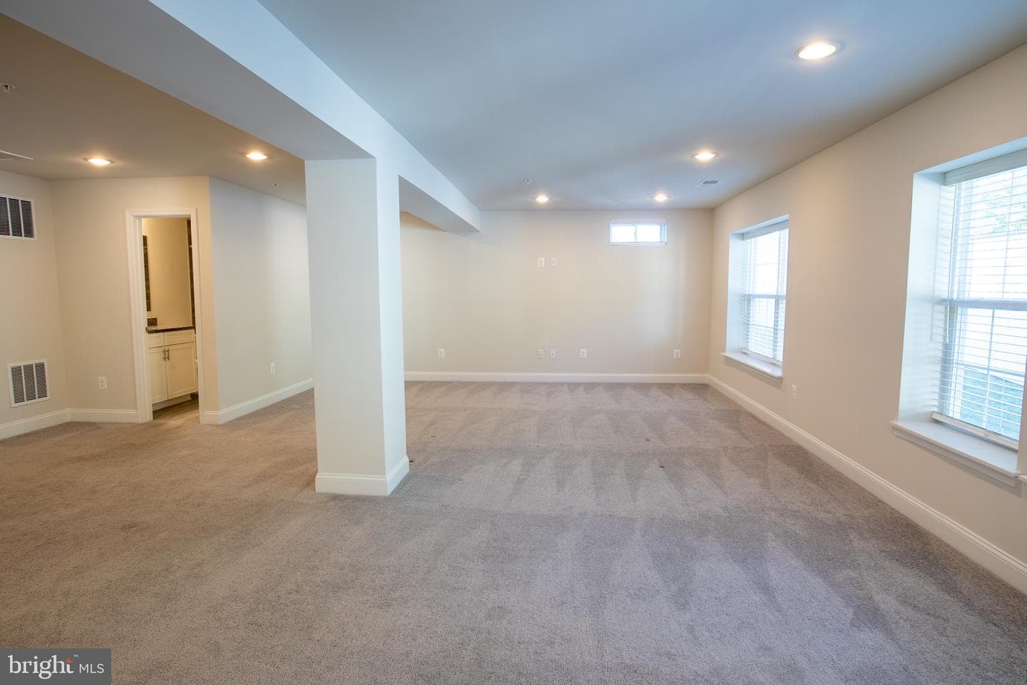 4550 Shakespeare Circle photo 61