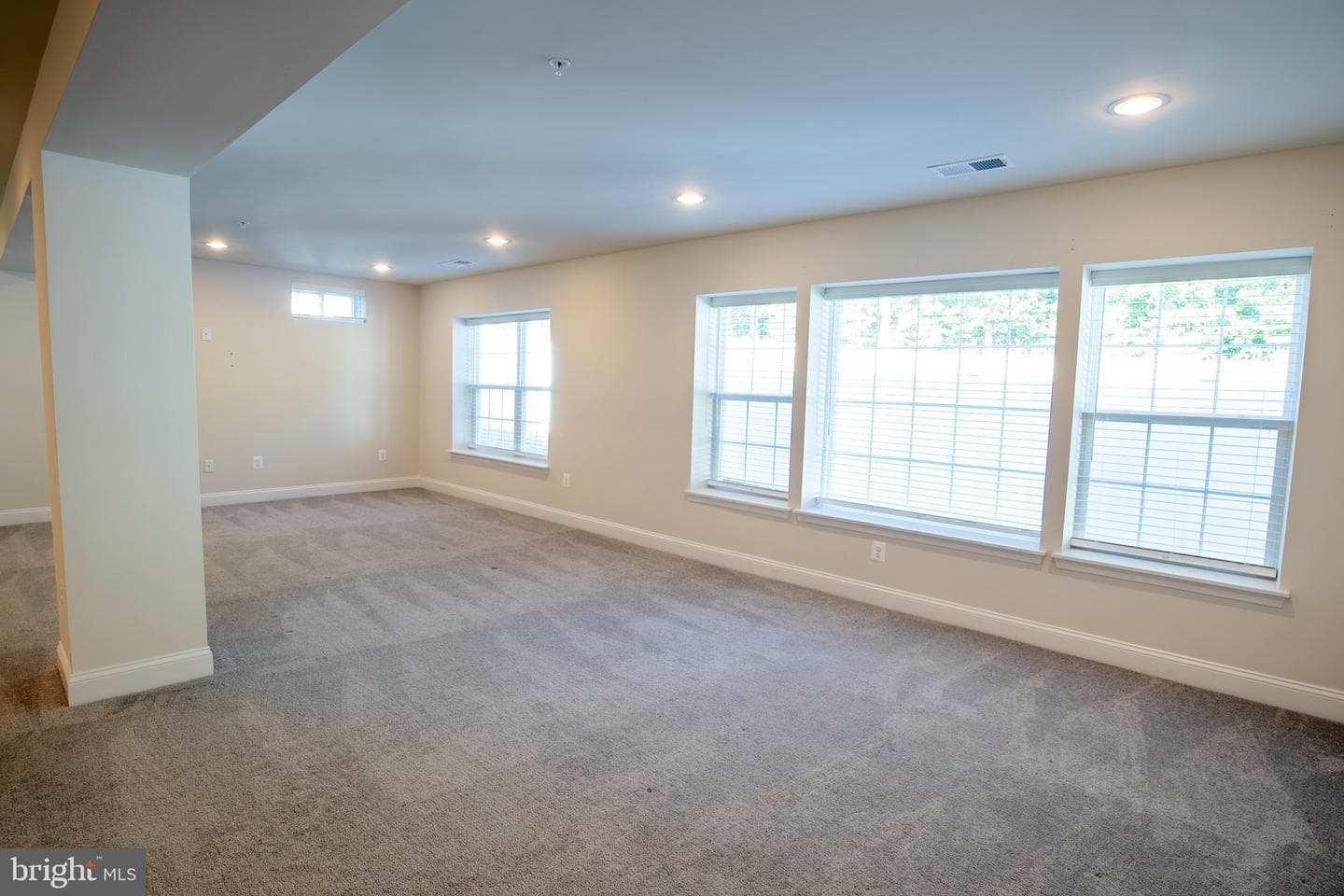 4550 Shakespeare Circle photo 64