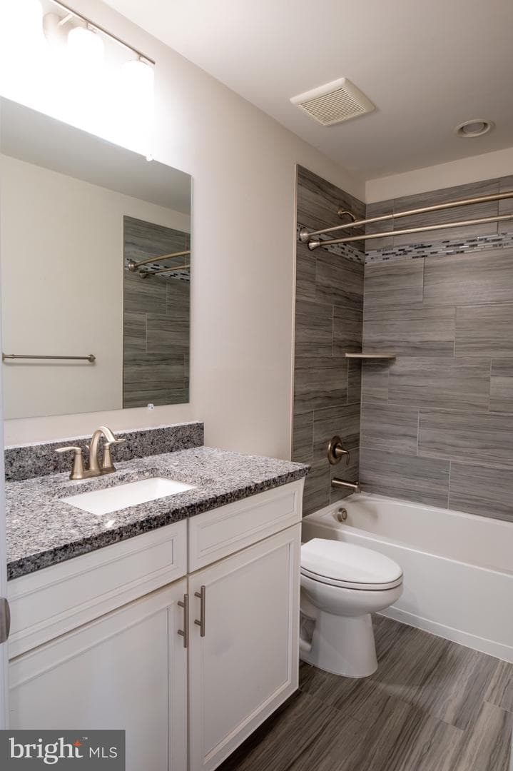 4550 Shakespeare Circle photo 66