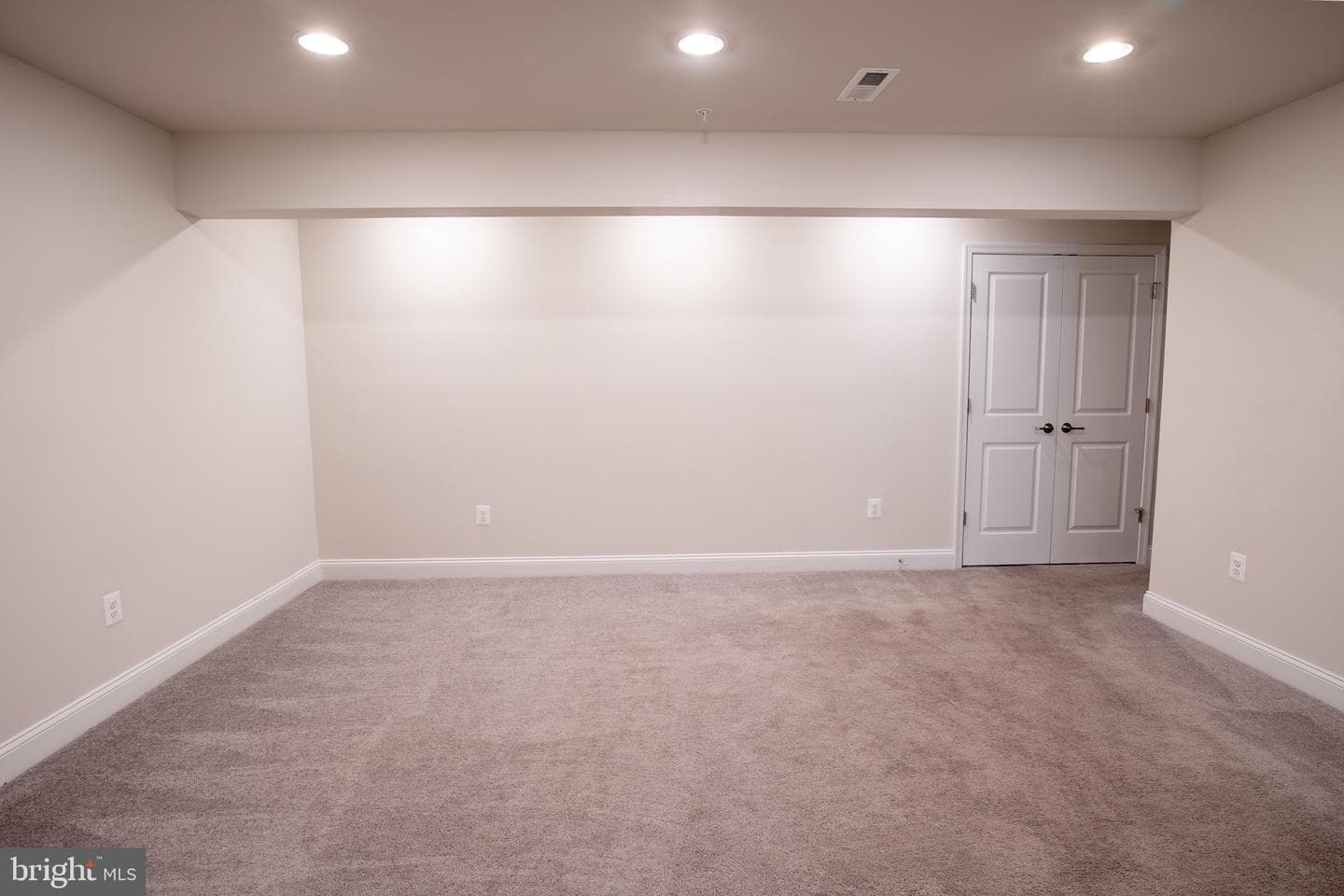 4550 Shakespeare Circle photo 70