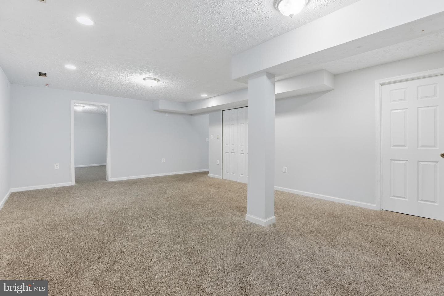 2401 Vidalia Court photo 27