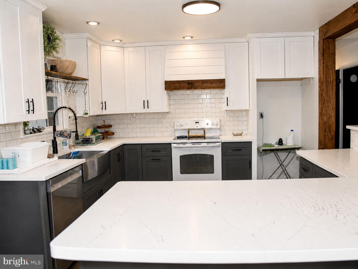 3868 Kahler Rd photo 14