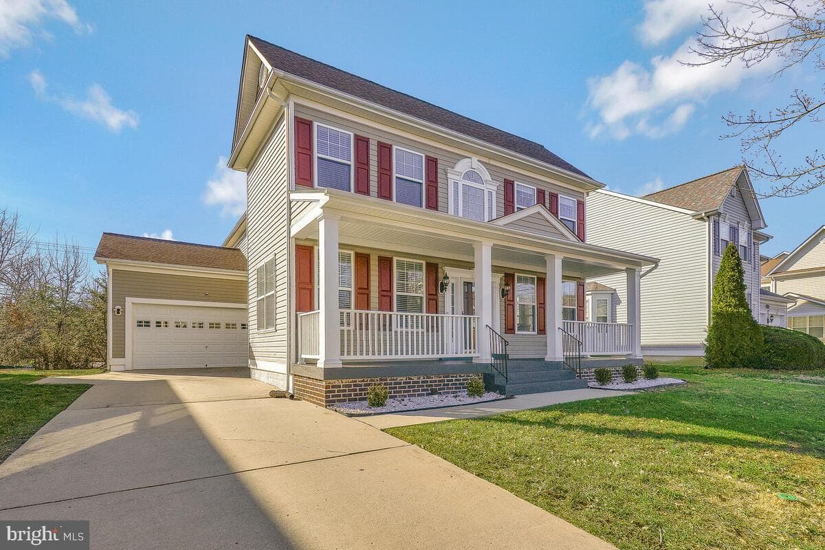 3927 Hedgemeade Court