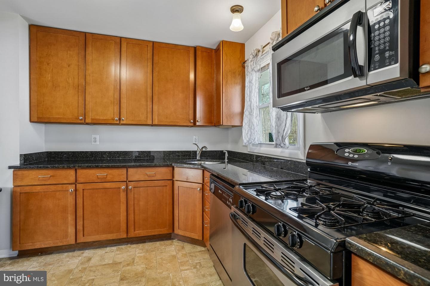 120 Garner Avenue photo 22