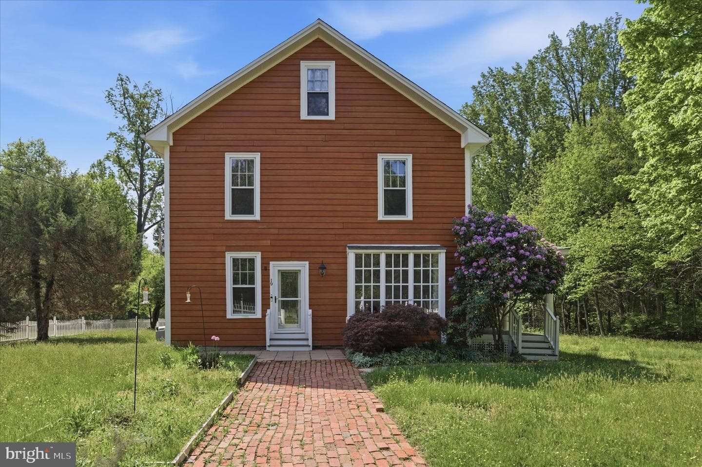 19 Walnut Hill Road photo 2
