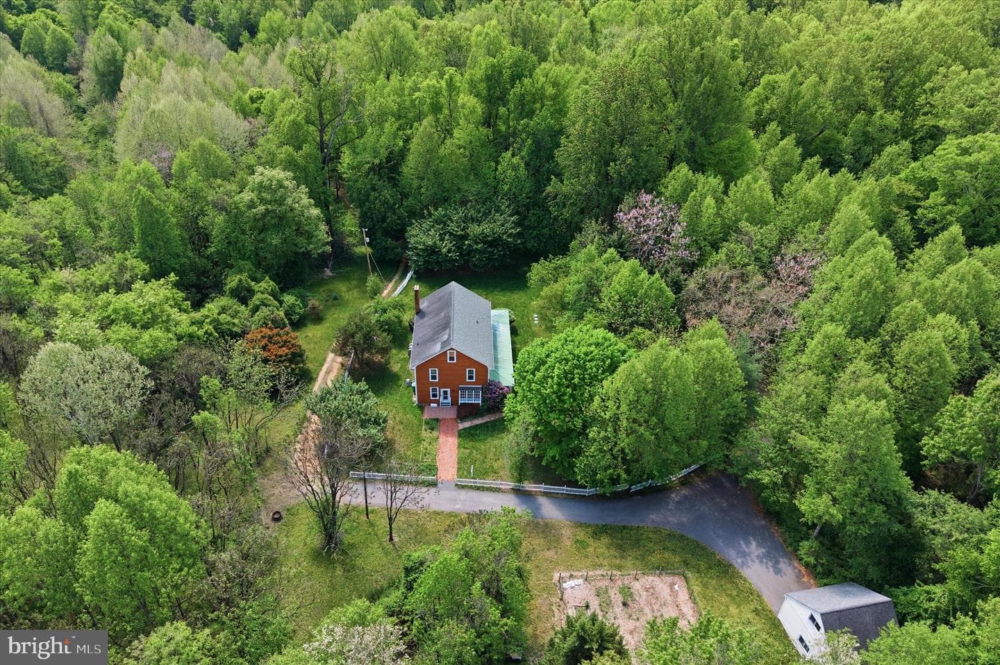 19 Walnut Hill Road photo 46