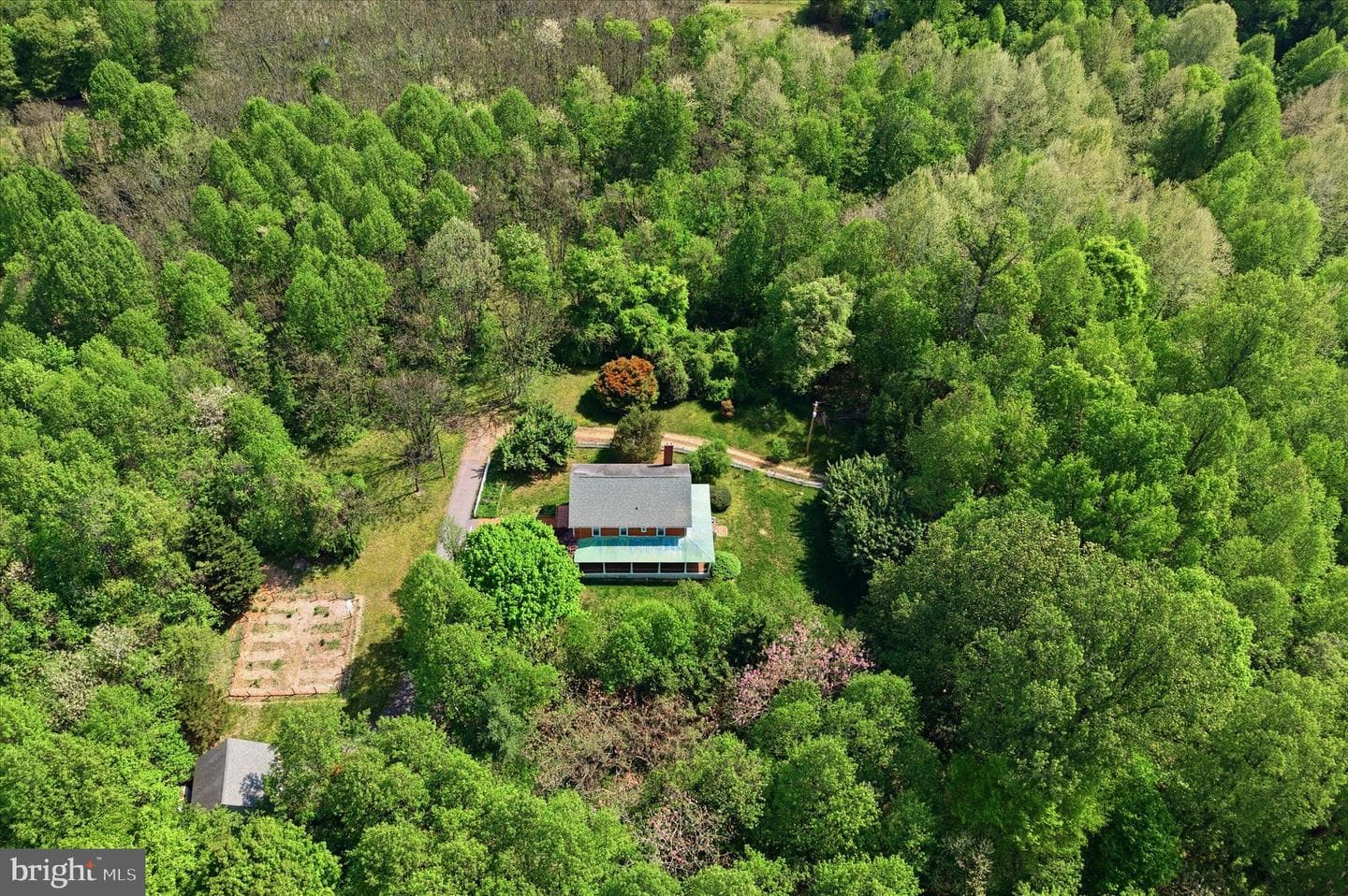 19 Walnut Hill Road photo 62