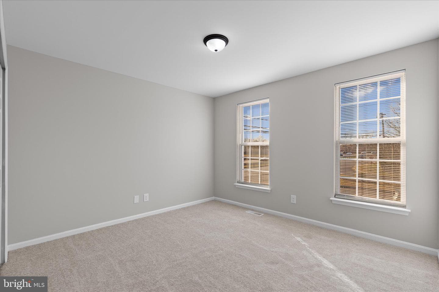 2300 Community Drive photo 30