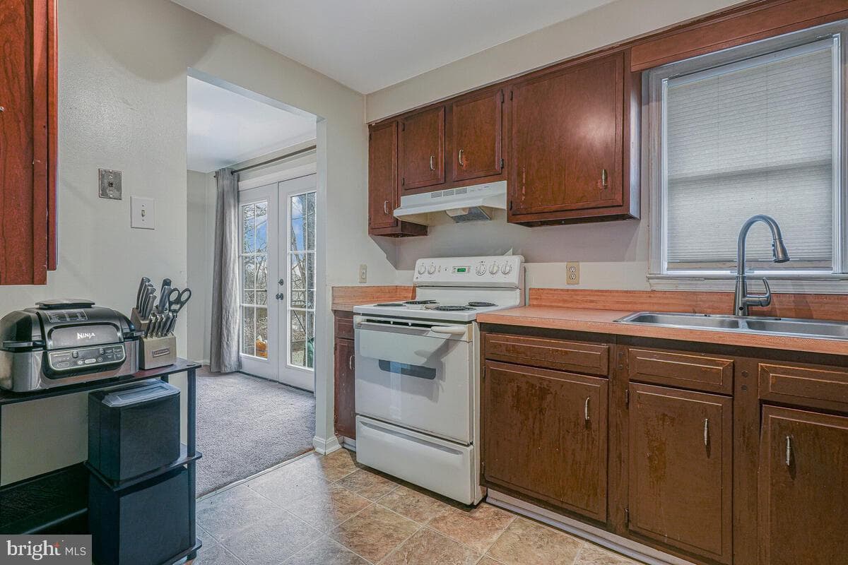 7266 Strawberry Place photo 13