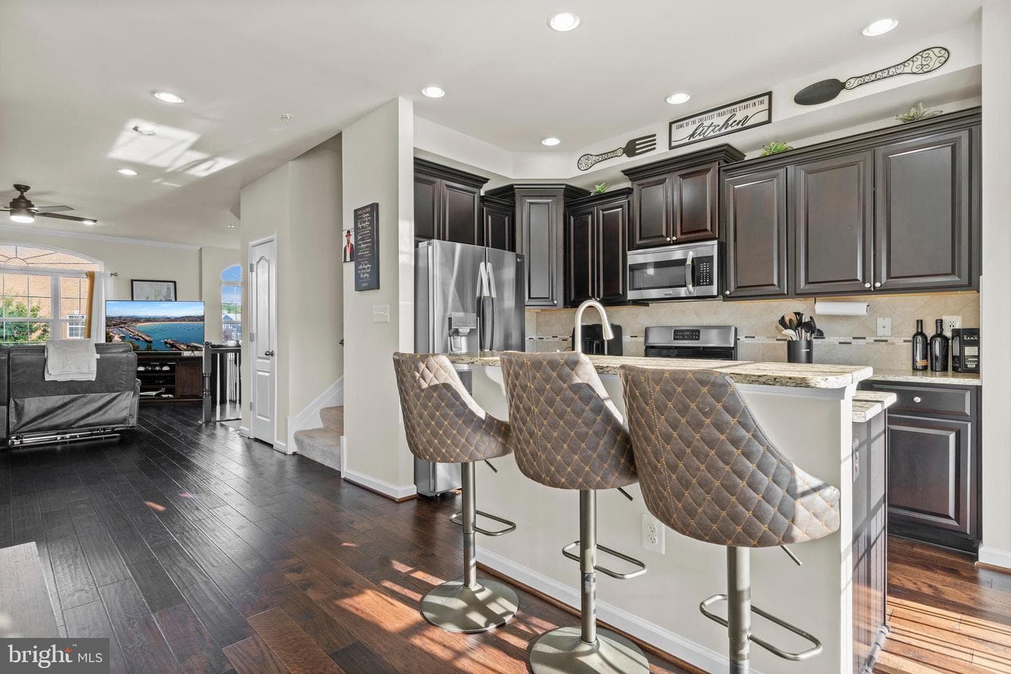 5335 Tweeddale Place photo 16