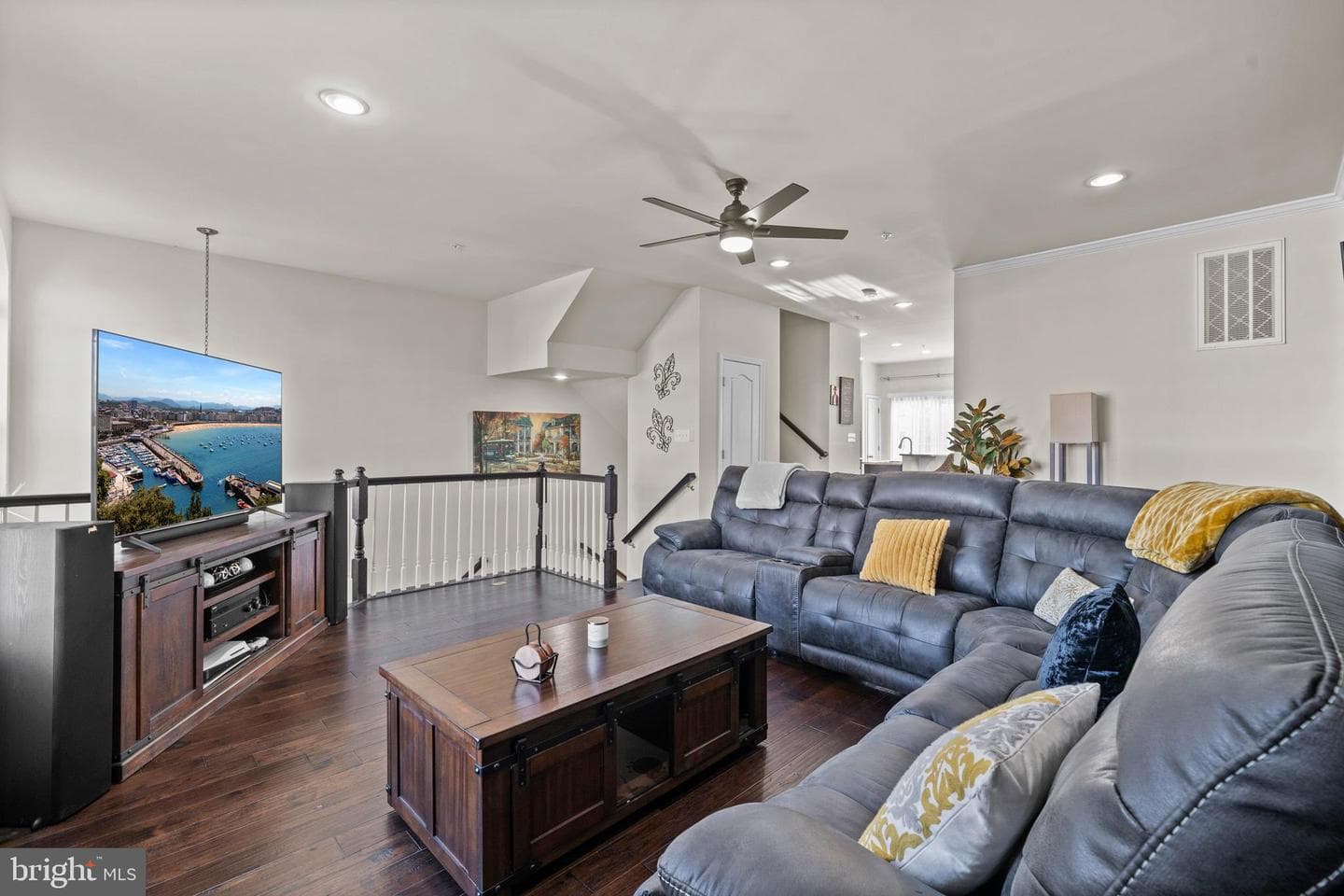 5335 Tweeddale Place photo 27
