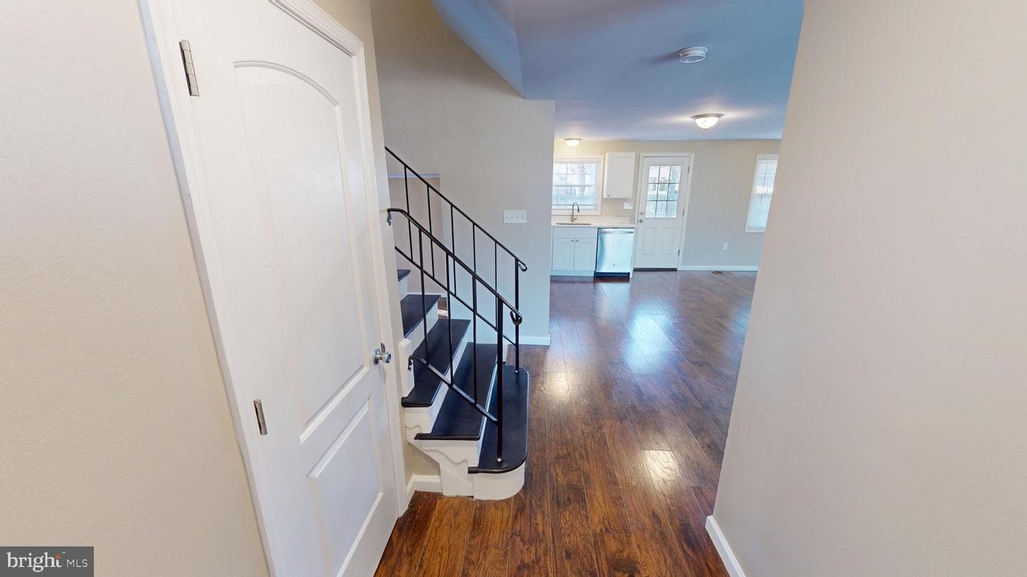 5014 Nicholas Road photo 12