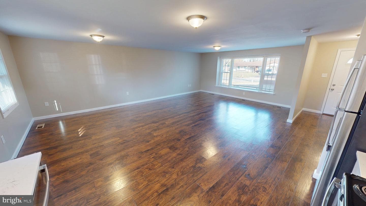 5014 Nicholas Road photo 25