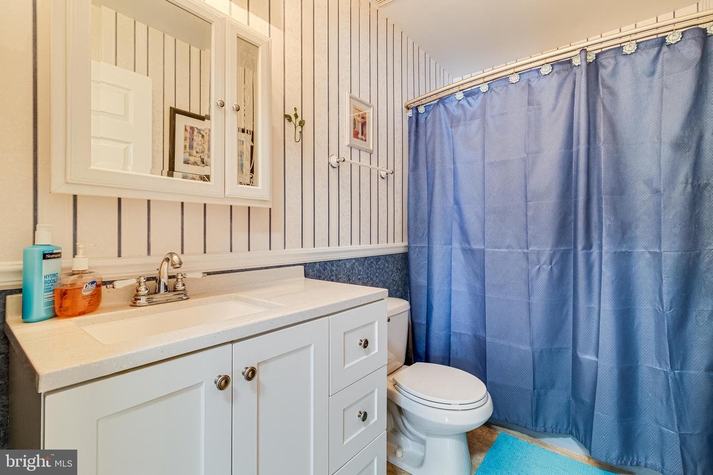 10817 Charles Street photo 8