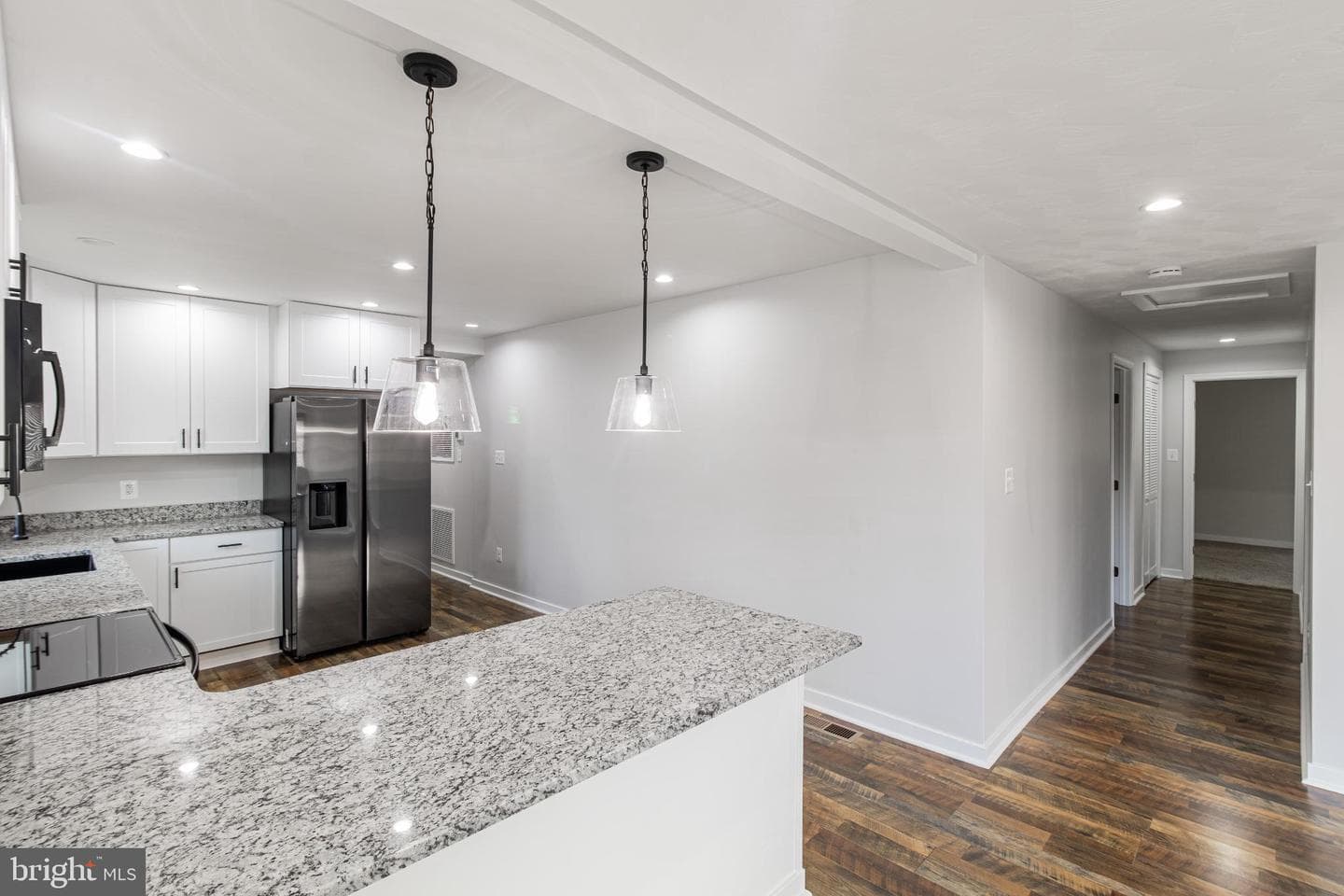 4410 Strauss Avenue photo 4