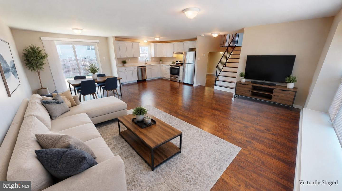 1616 Debra Drive photo 3
