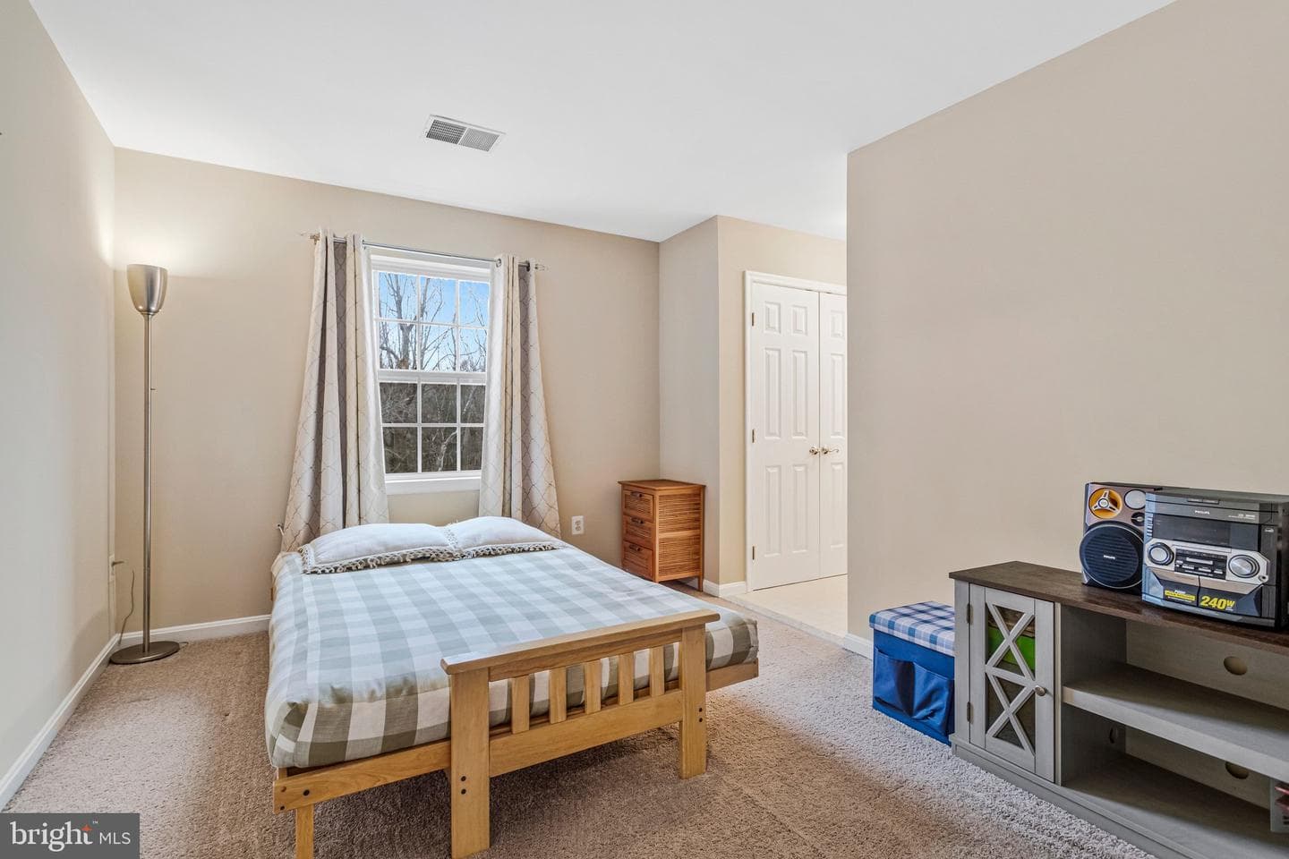 8215 Tiverton Drive photo 21