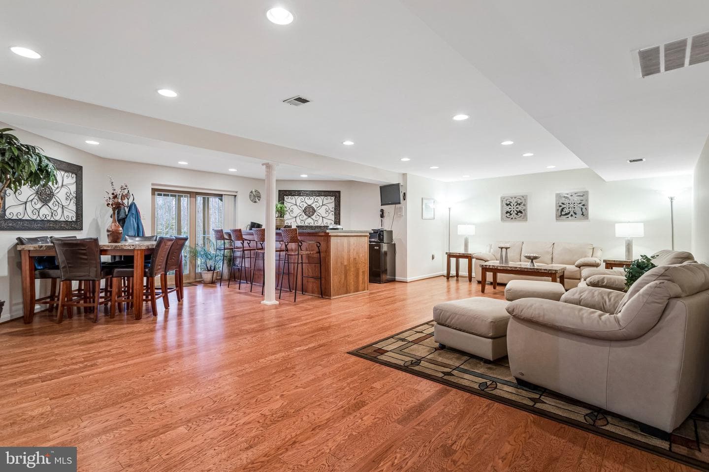 8215 Tiverton Drive photo 4