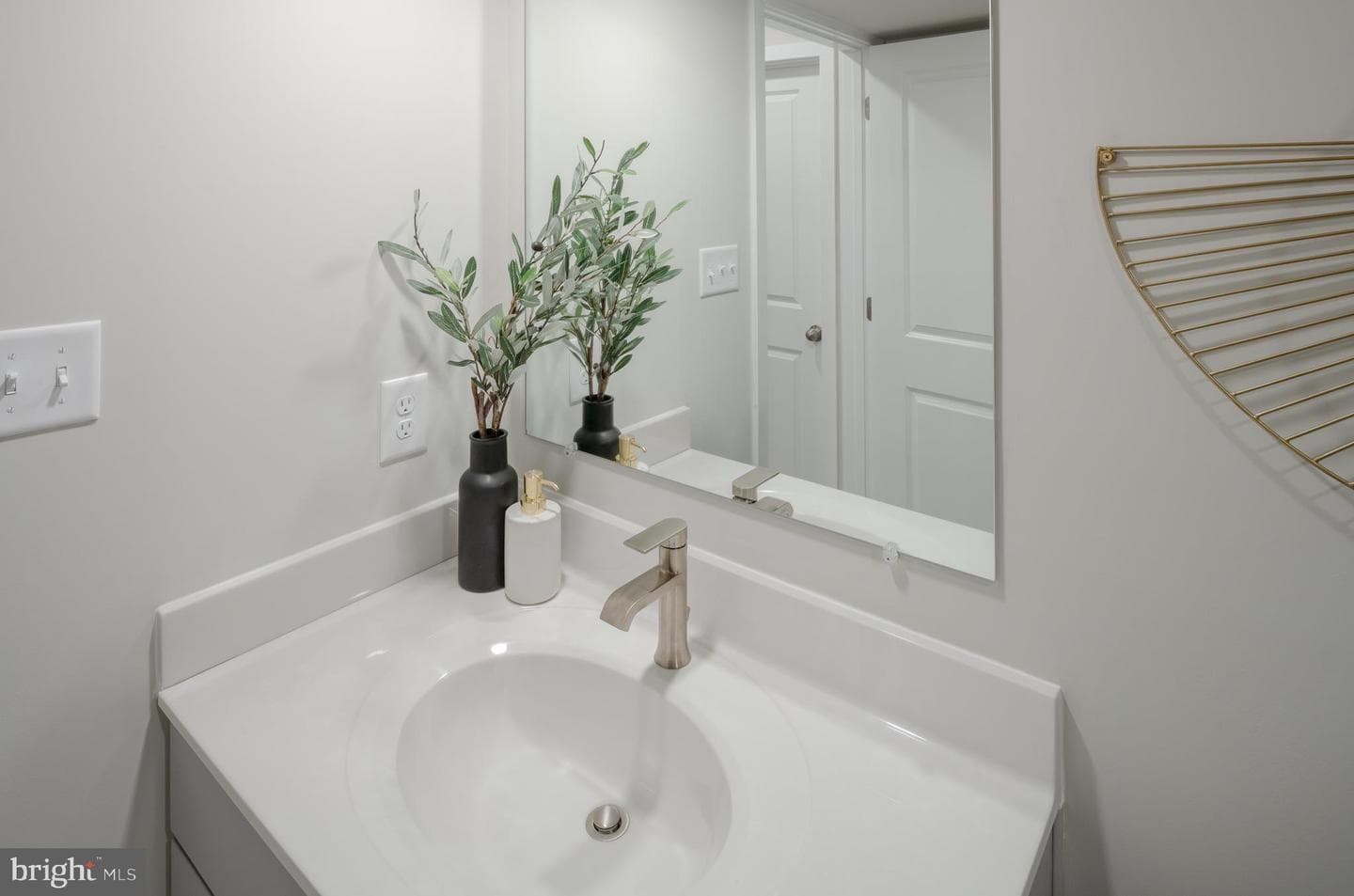 6990 Farragut Drive photo 37