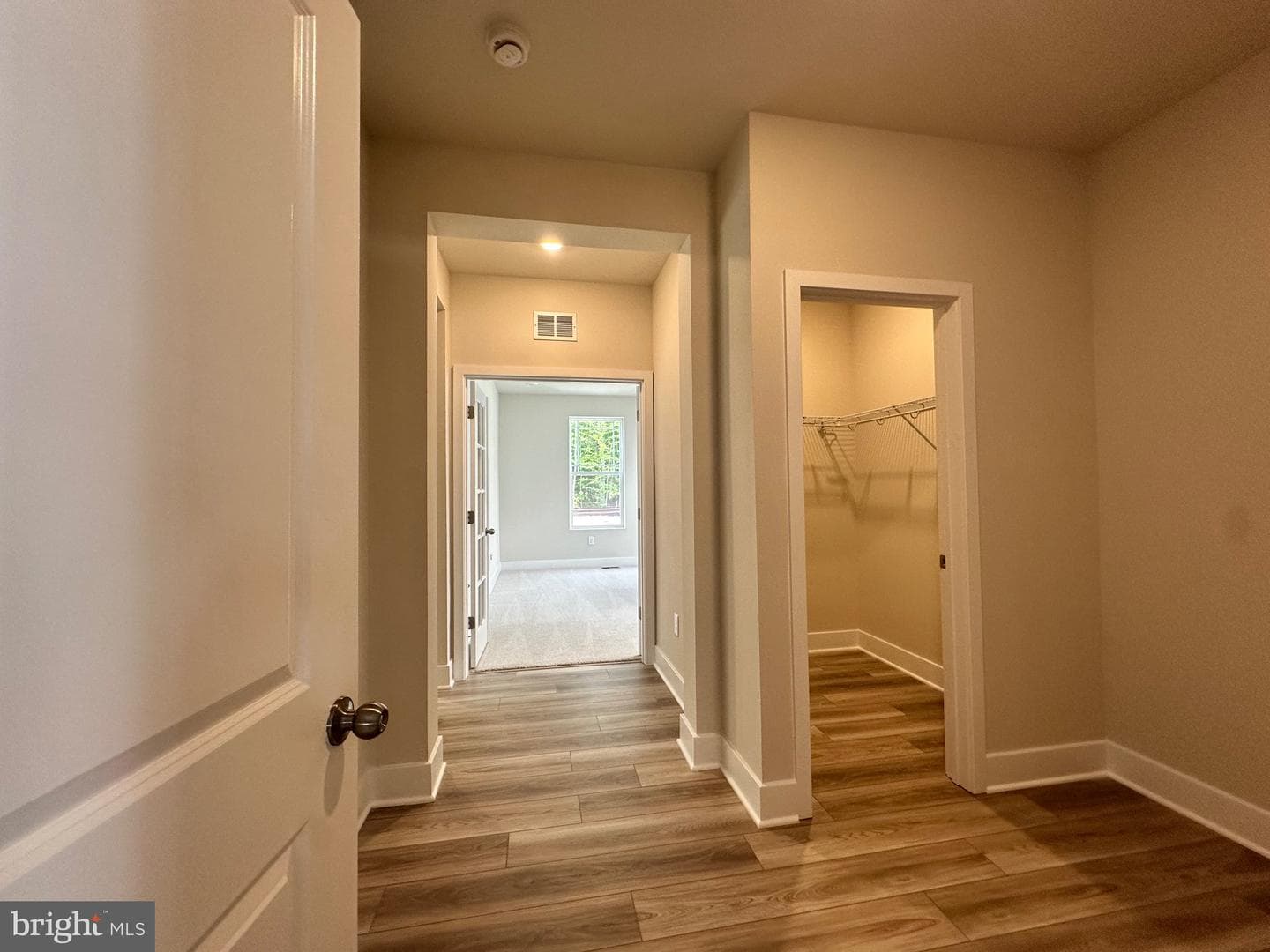 5404 Newport Circle photo 25