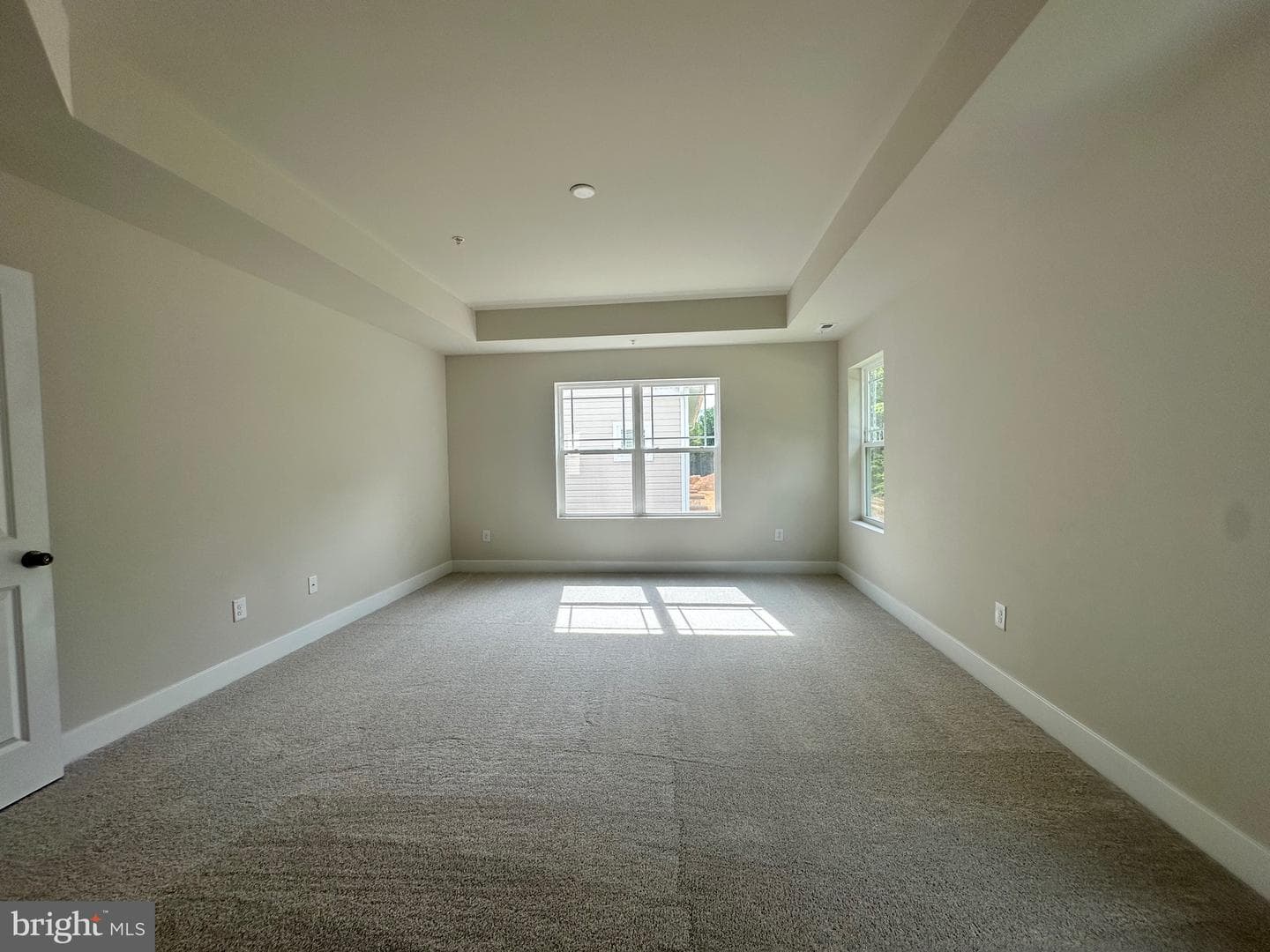5404 Newport Circle photo 33