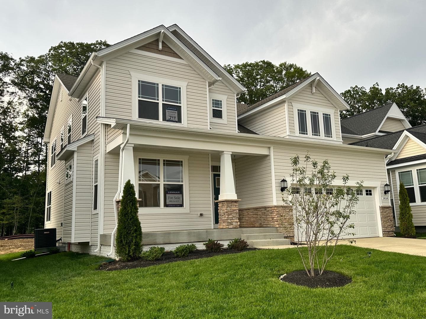 5404 Newport Circle photo 4