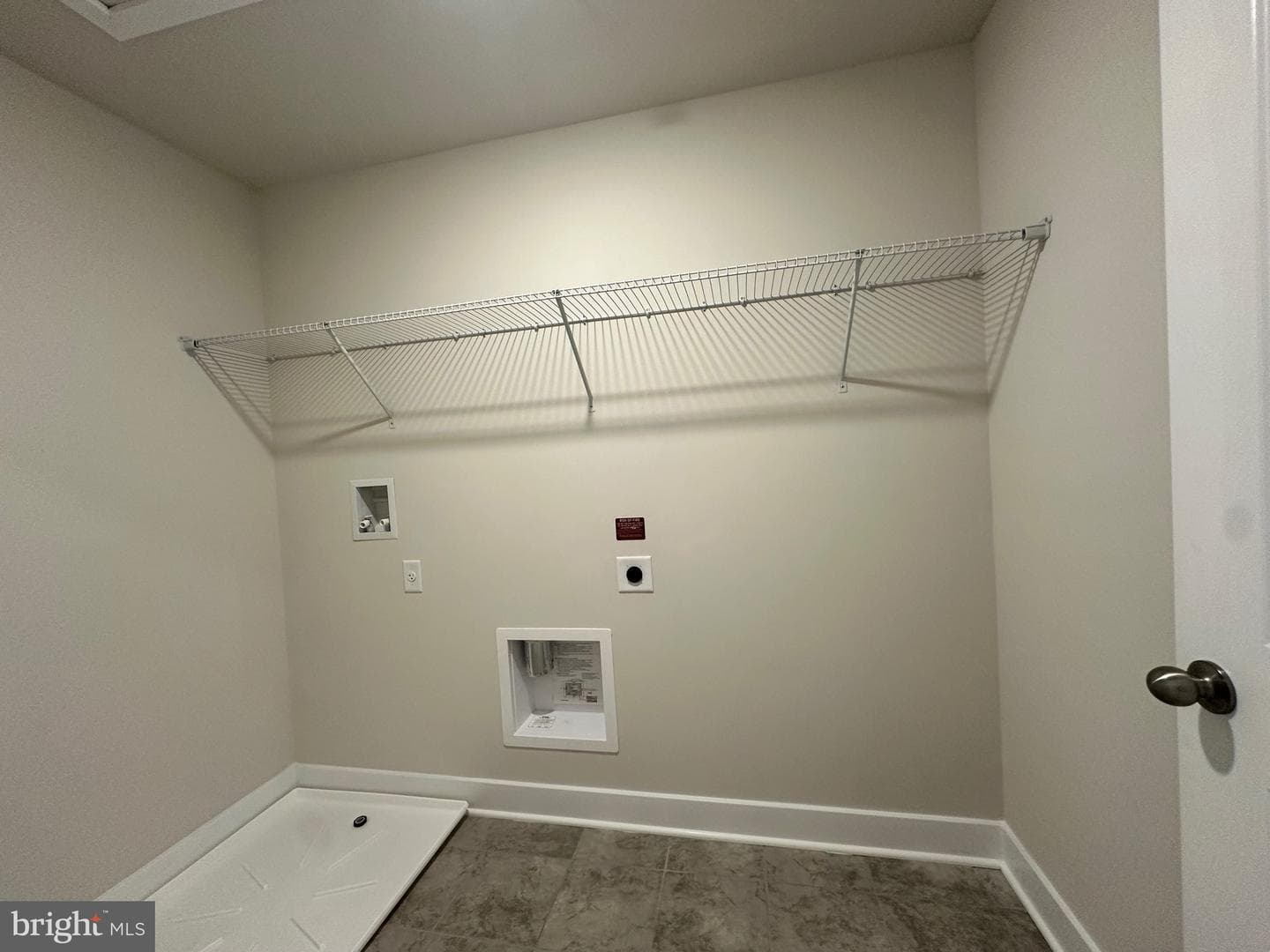 5404 Newport Circle photo 40