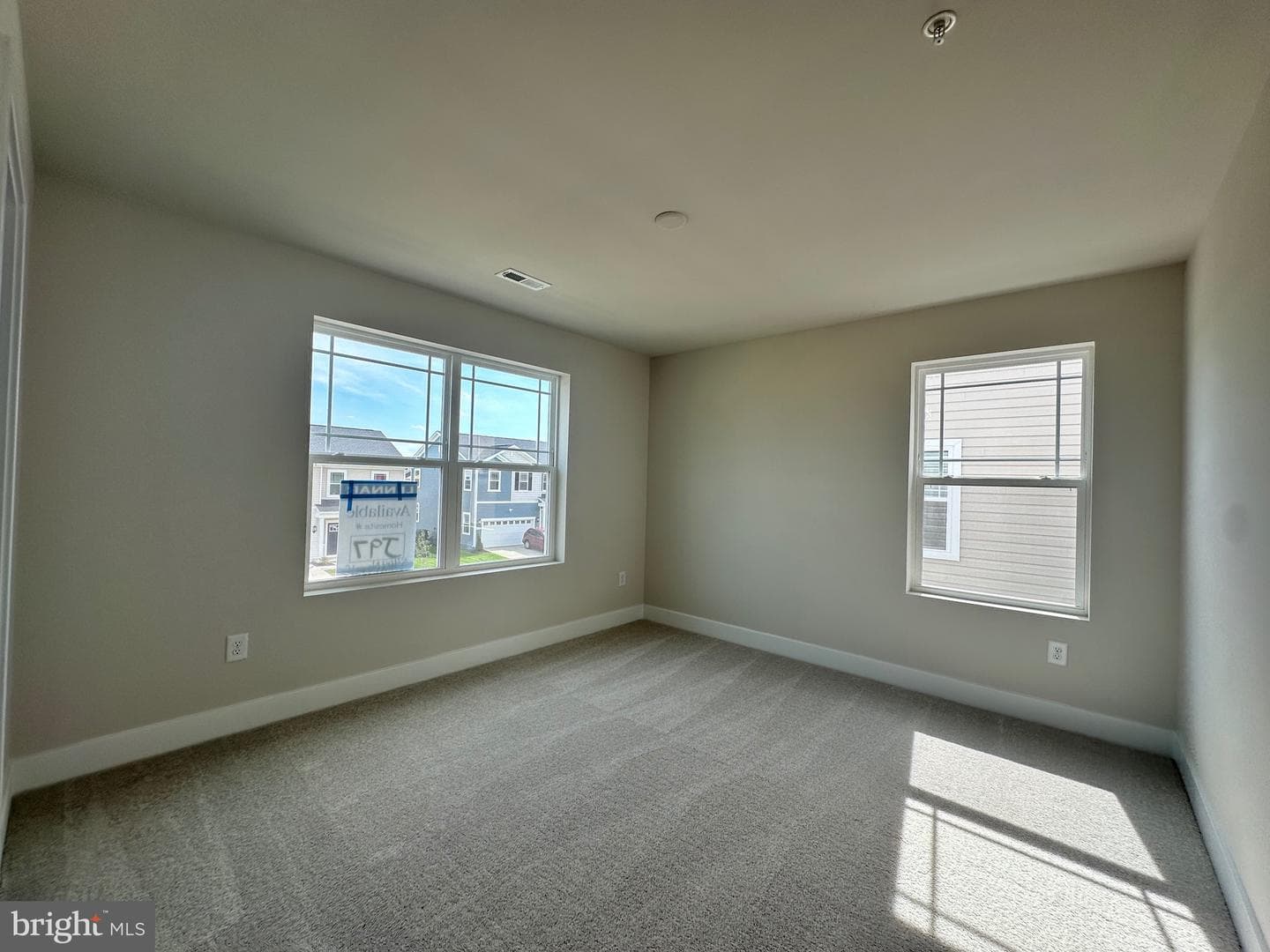5404 Newport Circle photo 43