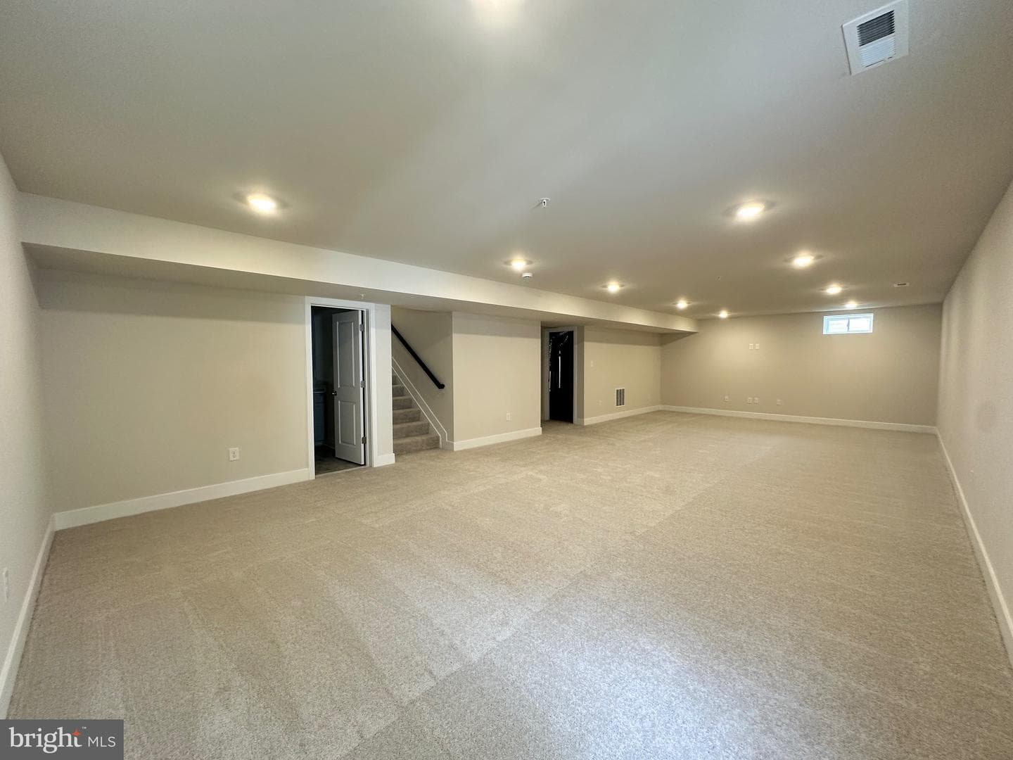 5404 Newport Circle photo 50