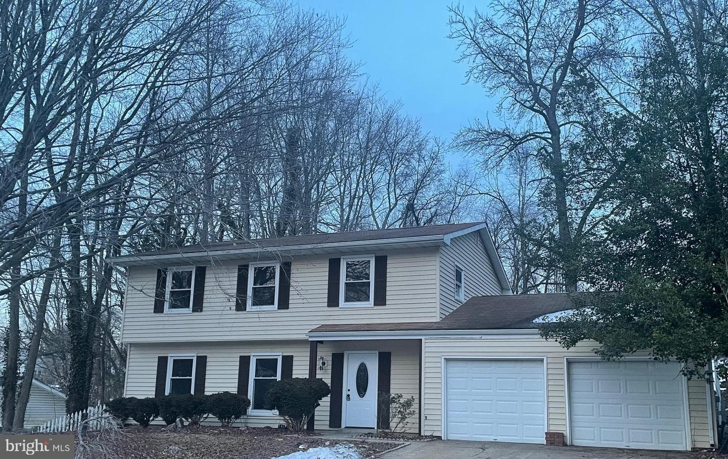 2106 Boxwood Circle photo 2