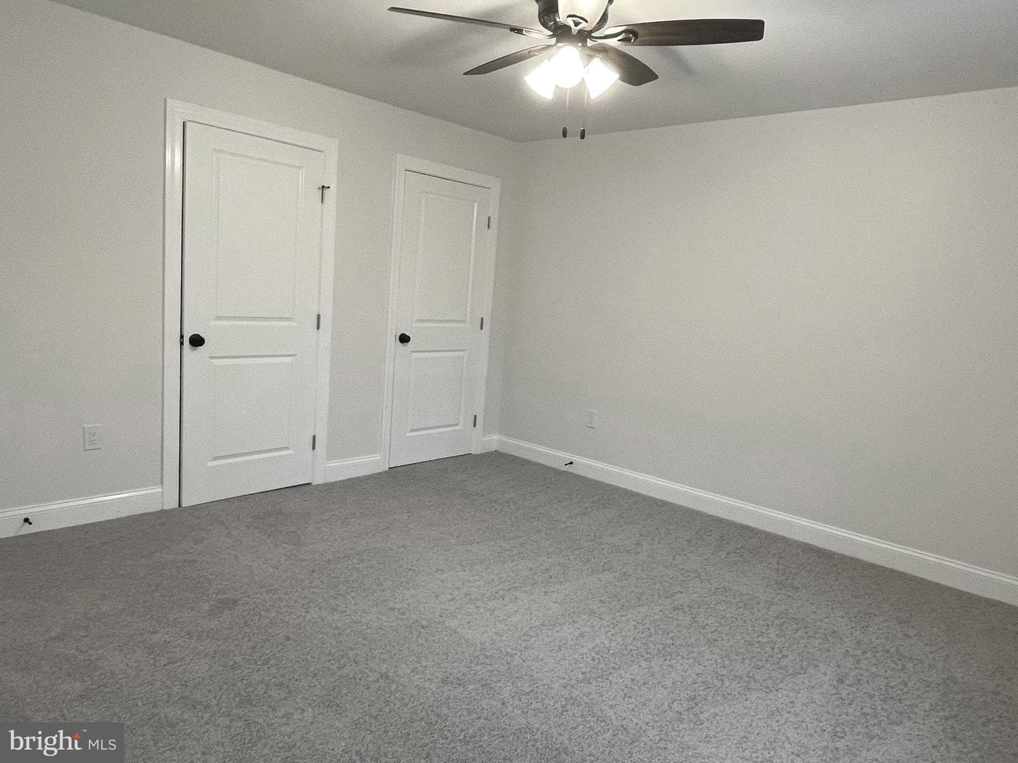 2106 Boxwood Circle photo 20