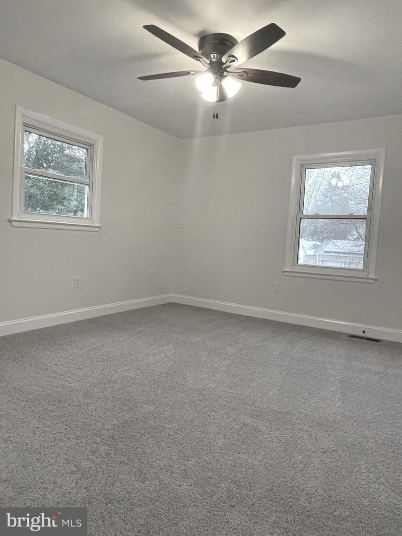 2106 Boxwood Circle photo 28