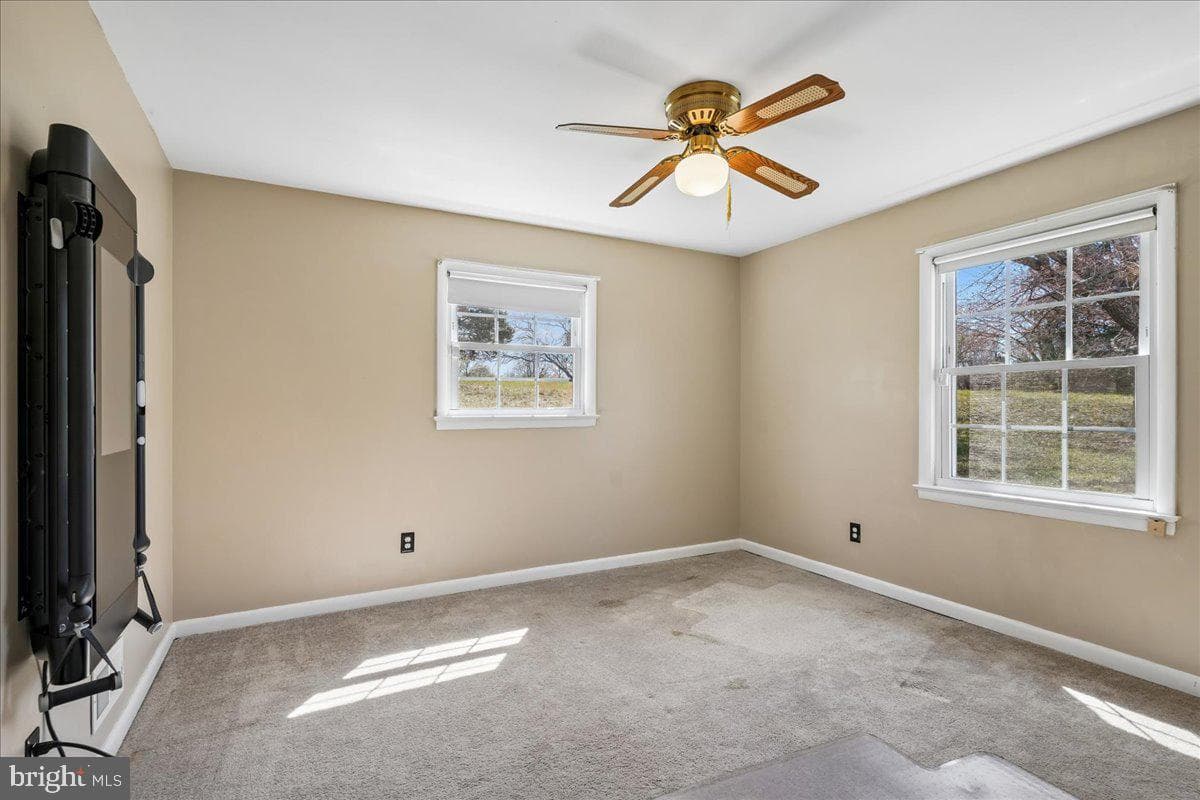 4 Walnut Hill Road photo 19