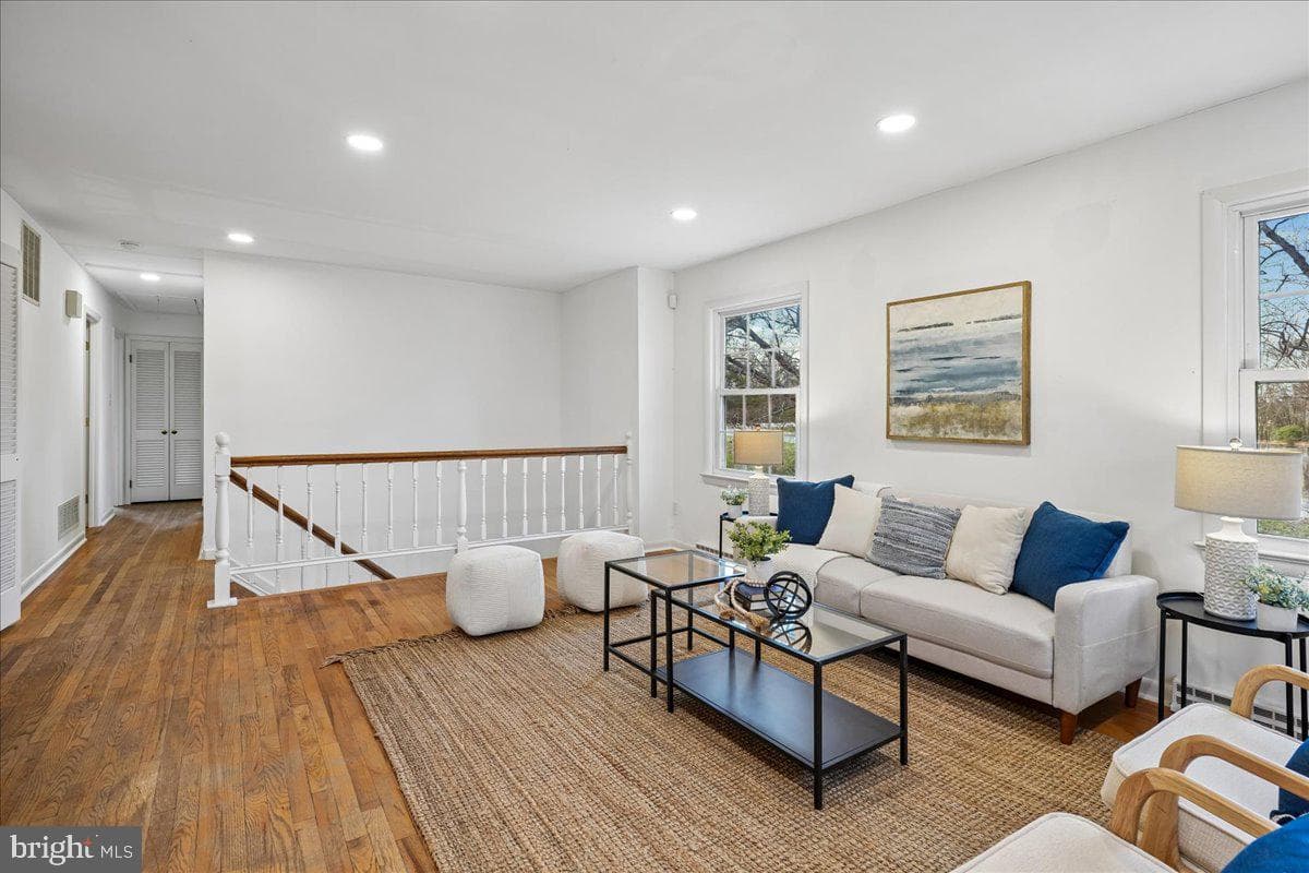 4 Walnut Hill Road photo 9