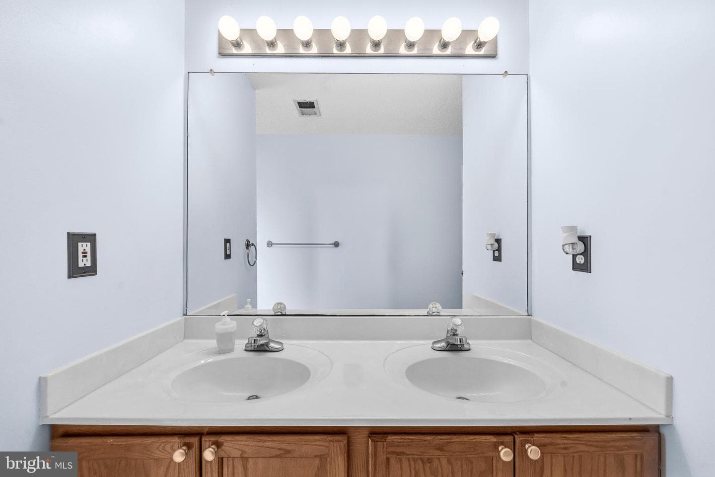 115 Myrtleleaf Circle photo 19