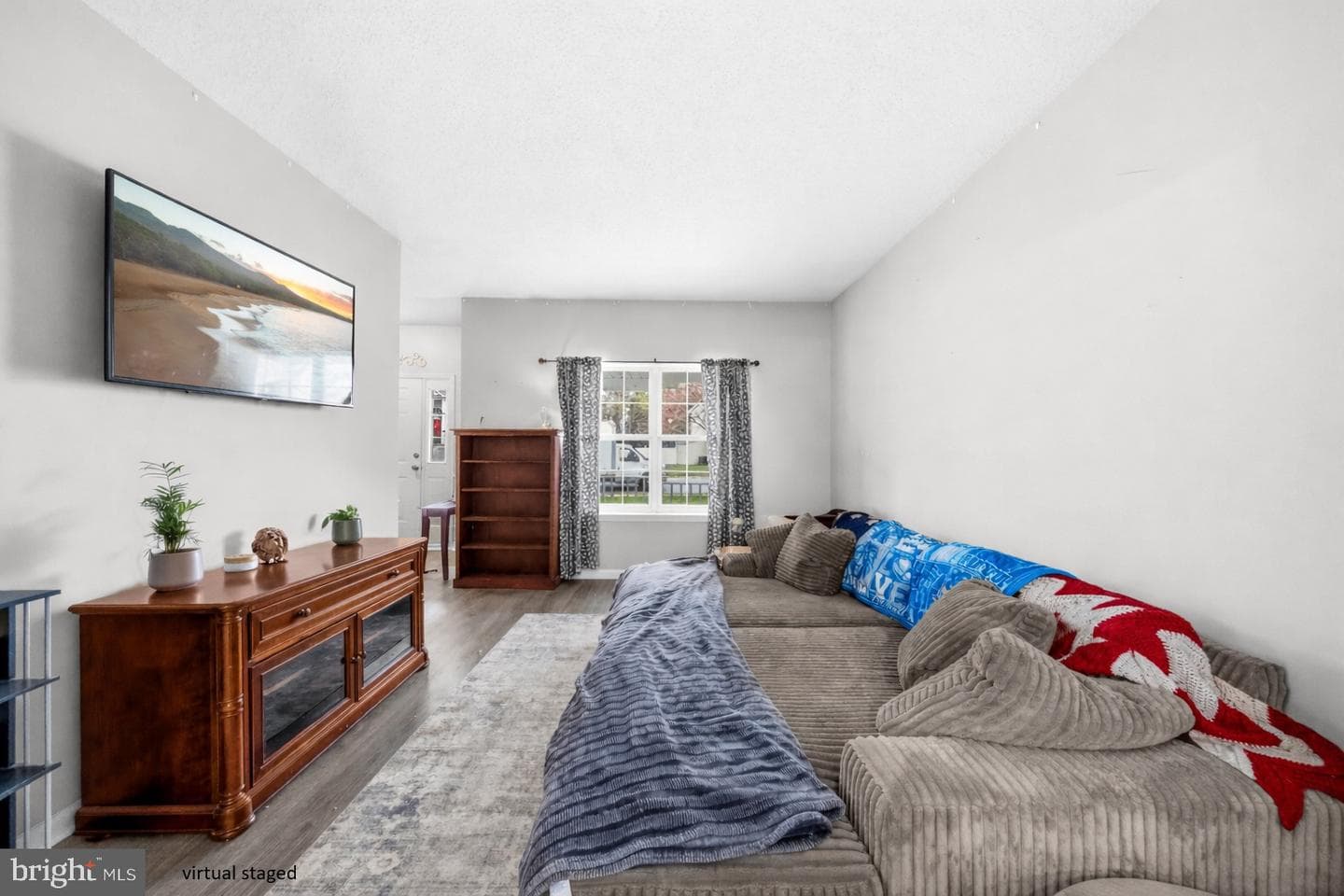 115 Myrtleleaf Circle photo 8