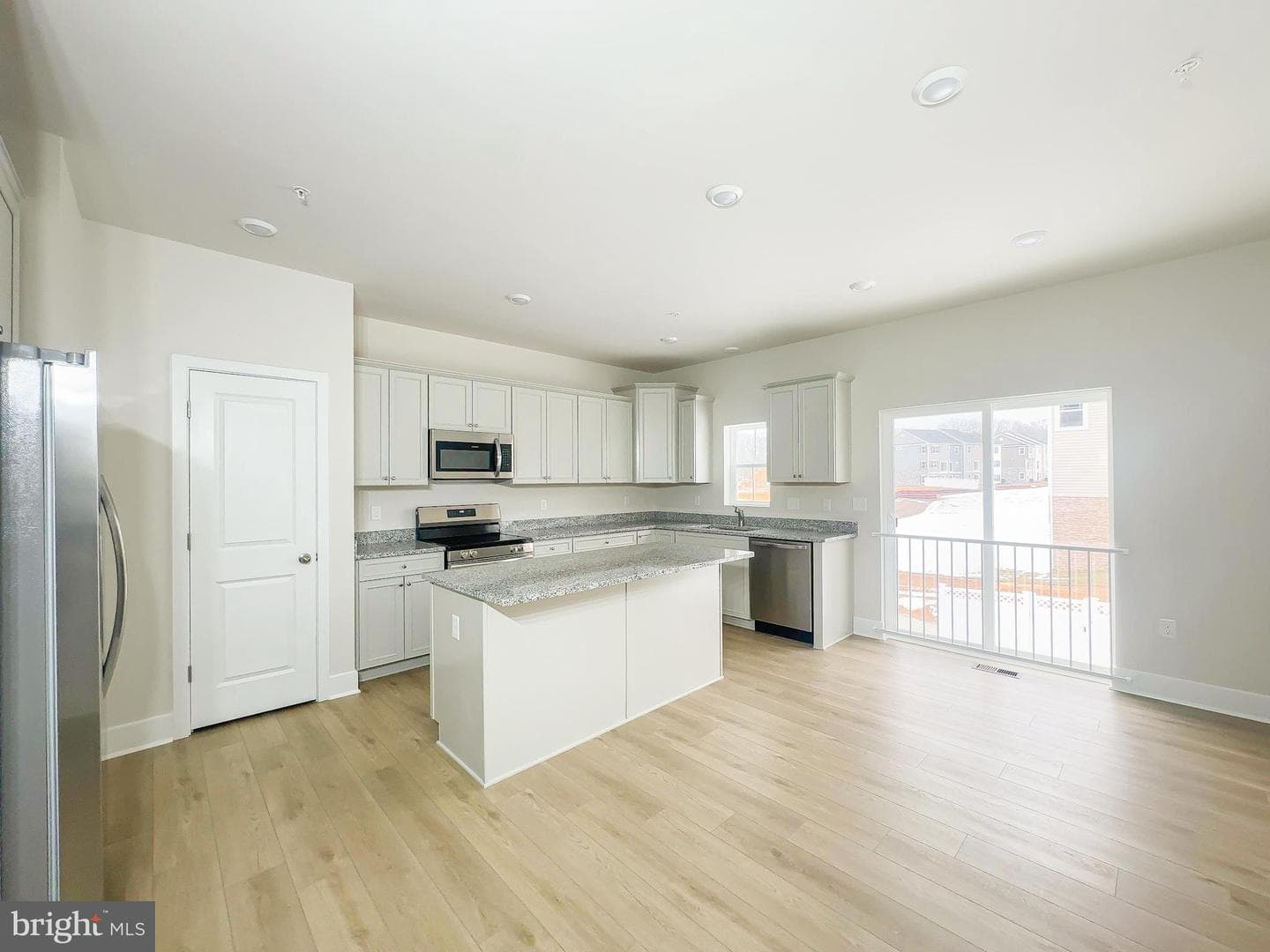 5526 Aberdeen Place photo 4